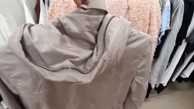 Секонд Хенд.Second Hand.Кутюр,Преміум та Масмаркет в Одній Локації.Річ Вартувала Дев'ять Гривень. смотреть онлайн