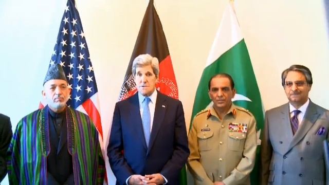 Secretary Kerry Delivers Remarks Before a Trilateral Meeting With Afghan and Pakistani Officials смотреть онлайн