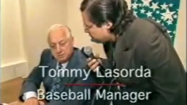 Comedian John Melendez guest hosts on Valley View Live! смотреть онлайн