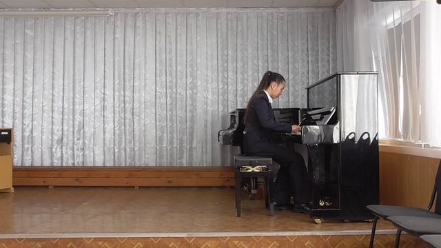 Искакова Д., 12 лет, 5 класс ДШИ р.п. Новые Бурасы (преп. Котова Е.В.)