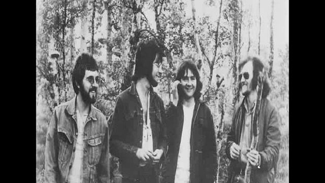 Manfred Mann's Earth Band:-'Nightingales And Bombers' смотреть онлайн