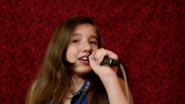 Fall in line cover by Stefania-Maria смотреть онлайн