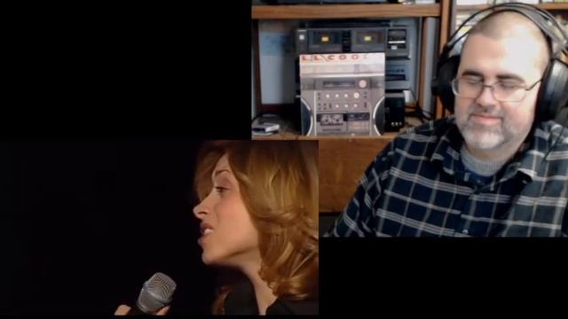 Groovy Reacts (Tu es mon autre - Lara Fabian, Mauranne et Lalane) смотреть онлайн