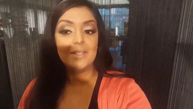 GETTING MAKEUP DONE AT MAC COSMETICS! смотреть онлайн