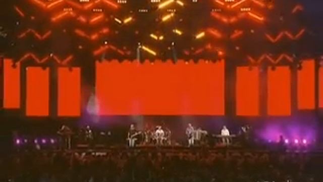 Pink Floyd - Comfortably Numb - Live In London, 2 July 2005