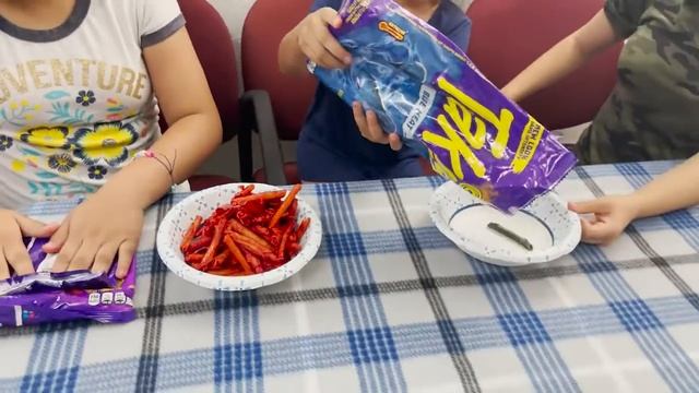 First Time! Red and Blue Takis with Chamoy and Lime смотреть онлайн