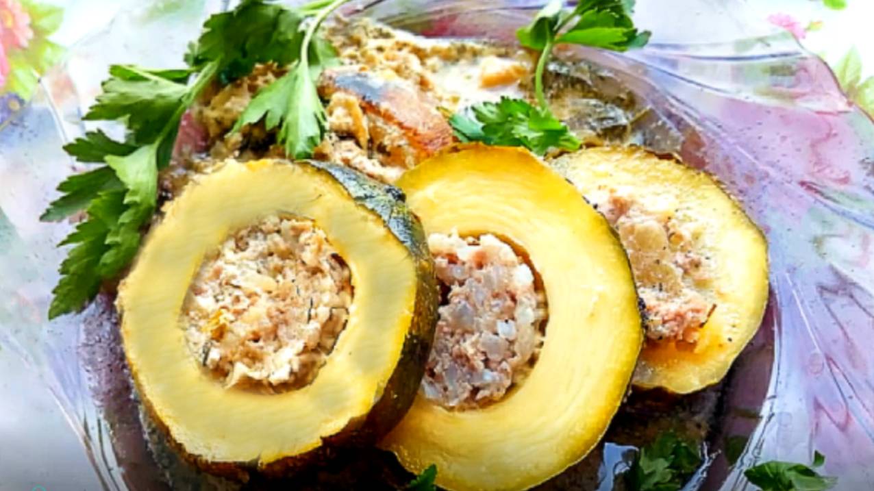 Фаршированные кабачки в сметанном соусе! Очень вкусное и нежное блюдо! смотреть онлайн