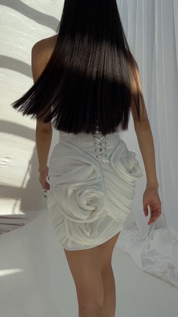 Свадебное платье Изгиб из коллекции «Прикосновение струн» 2025 от бренда Anna Kuznetcova