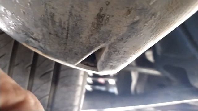 Мерседес 190 w201 очередное ТО, от куда столько грязи.Mercedes w201next MOT, from where so much dirt смотреть онлайн