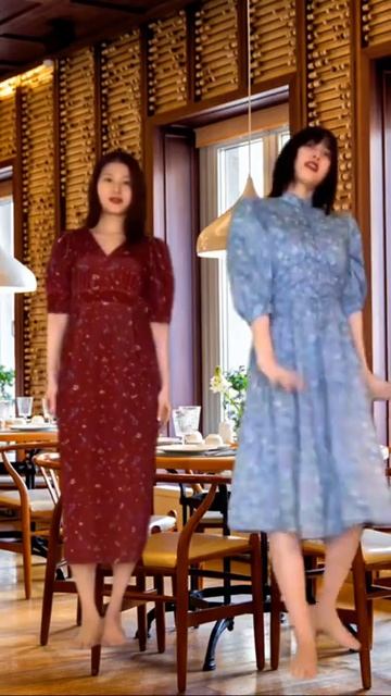 Pov: two old ladies at a restaurant try to seduce you смотреть онлайн