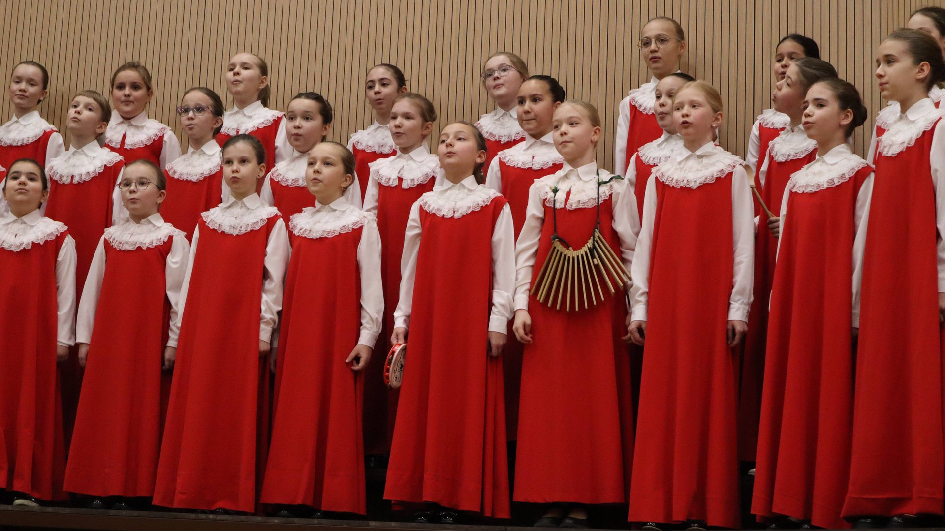 Фестиваль "Поющая весна", ч.2 смотреть онлайн