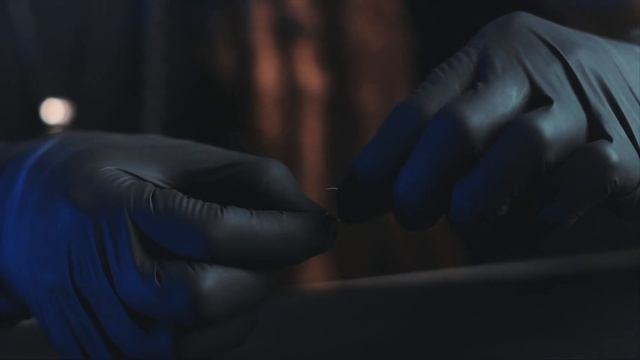 How to Open & Close a Seamless Hoop Ring | UrbanBodyJewelry.com смотреть онлайн