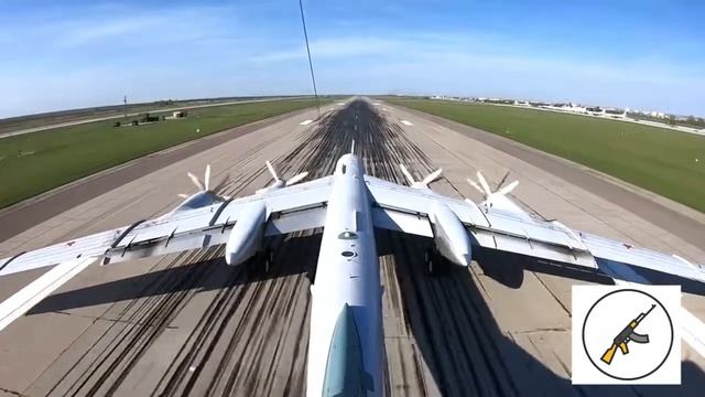 ВЗЛЕТ ТУ 95МС «МЕДВЕДЬ» С НЕОБЫЧНОГО РАКУРСА смотреть онлайн