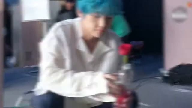 #kimtaehyung к живёт и зарабатывает #кимтэхён смотреть онлайн