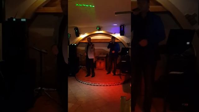 Roma i Mubaris - Sari Gelin смотреть онлайн