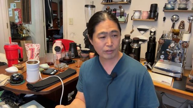 Blade grinder vs. Pietro Hand Grinder Comparison смотреть онлайн