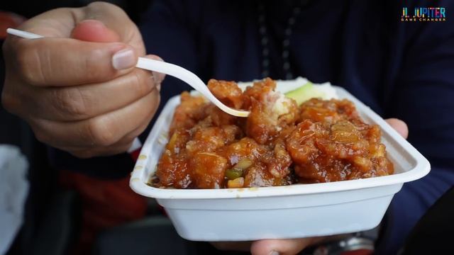 Eating at one of the BEST Chinese take out in NYC. Kum Kau in Bed-Stuy Brooklyn смотреть онлайн