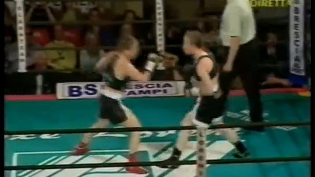 Stefania Bianchini VS Shmoulefeld смотреть онлайн