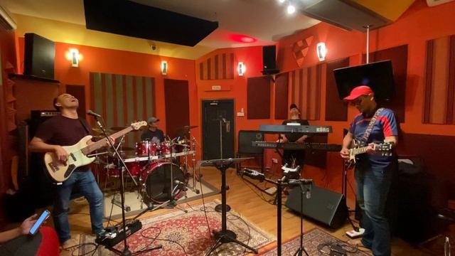 Mega - Sekuntum Bunga Sakura Di Gurun Sahara (band Cover)