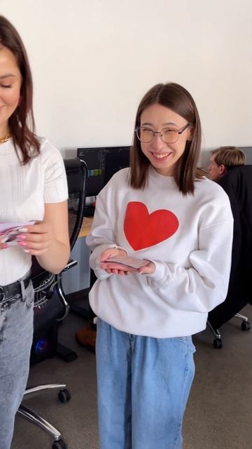 Делимся кадрами с Дня святого Валентина 💘 смотреть онлайн