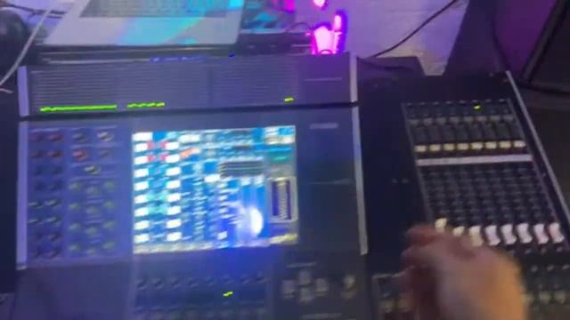 trải nghiệm chiếc bàn mixing gần nửa tỉ và đôi loa matin 52tr смотреть онлайн