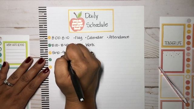 The Happy Planner Teacher: Creating a Daily Schedule смотреть онлайн
