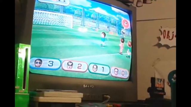 Nolan plays 5 random minigames from Wii Party смотреть онлайн