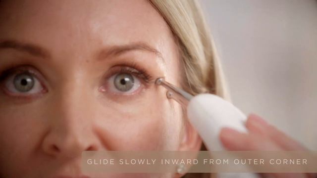 NuFACE Trinity® Effective Lip & Eye (ELE) How-To