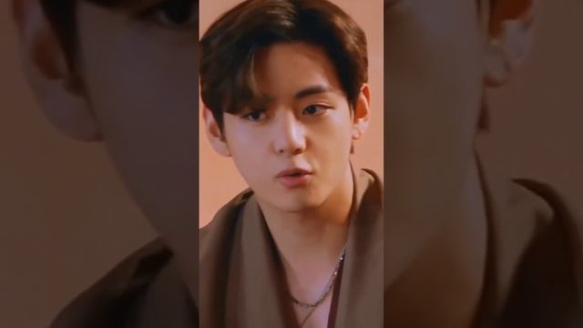 Иногда достаточно одной его улыбки, чтобы стать счастливой... смотреть онлайн