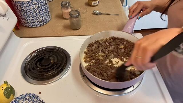 IMPOSSIBLE CHEESEBURGER PIE/ HOW TO MAKE IMPOSSIBLE CHEESEBURGER PIE смотреть онлайн