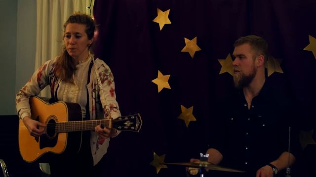 Lily in the Wind - Dana Sipos смотреть онлайн