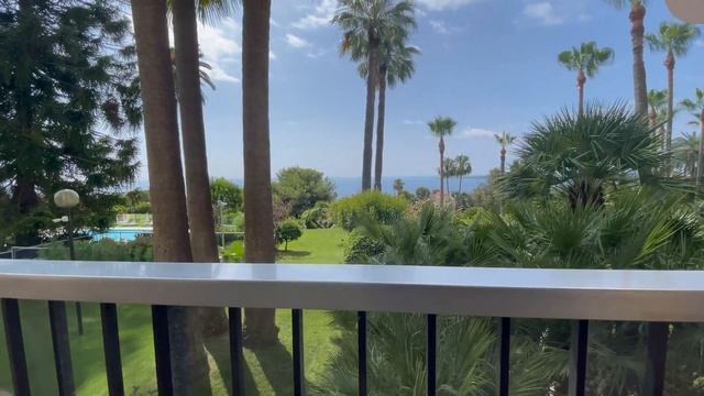 200 sqm apartment for sale in Cannes: 2 swimmings pools, tennis, 2 parkings, security, 1 850 000€. смотреть онлайн