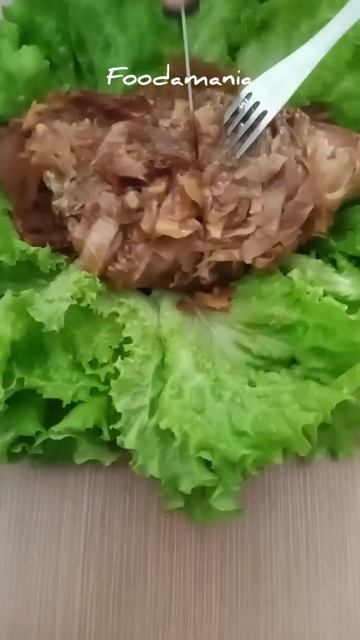 Свинина на луковой подушке смотреть онлайн