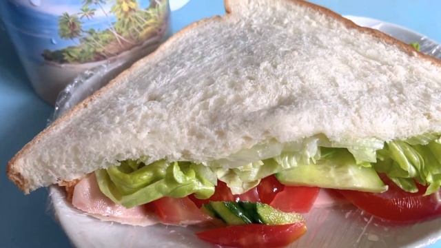 Tuna sandwich for breakfast смотреть онлайн