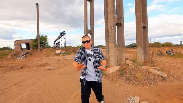 Joni Panda - Наше Время (Prod. by L.Pro Beats) смотреть онлайн