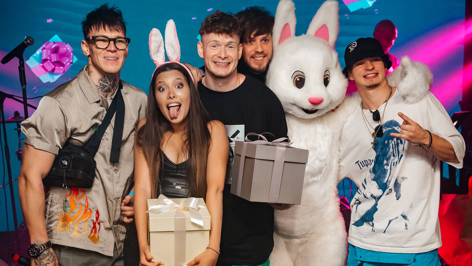 Участвуем в поздравлении от Niletto! Заказывайте оригинальное шоу от Funny Dance
Www.funnydance.ru