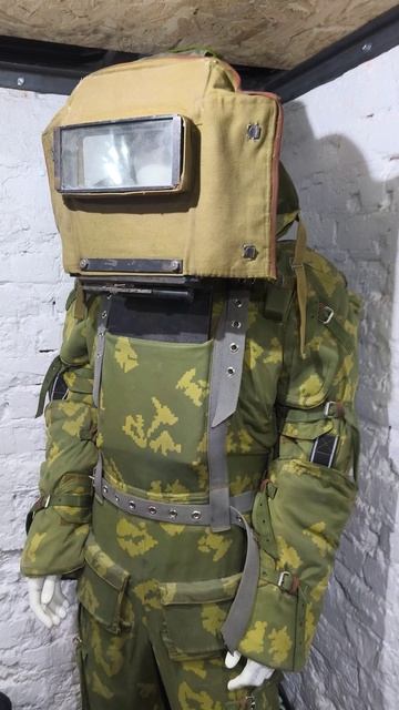 Воин 1. Штурмовой Бронекомплект Советского Спецназа КГБ. Броня Альфы для штурма самолета! #Shorts смотреть онлайн