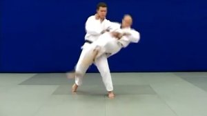 Квалификационные требования в Дзюдо для аттестации на синий пояс ( 2-й кю )