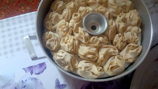 Манты. Тестасына укроп қоса салдым🙀 Ерекше рецепт😋😋😋 смотреть онлайн