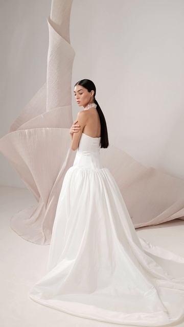 Свадебное платье Раскрытие из коллекции «Прикосновение струн» 2025 от бренда Anna Kuznetcova