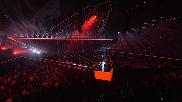 Erik Karapetyan - Siraharvats live performance with 10k+ Fan's смотреть онлайн