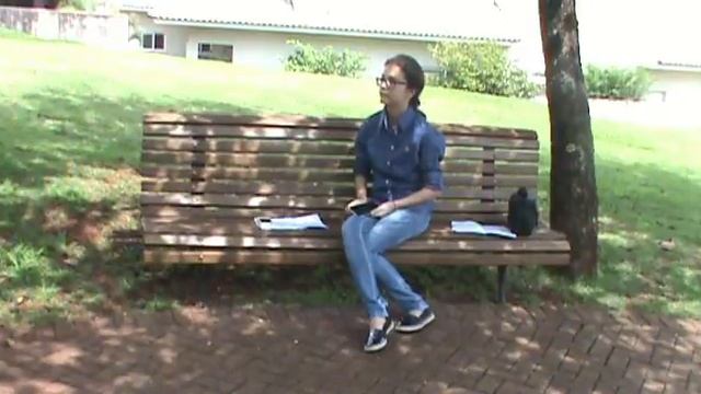 FAMA FÁCIL - Lunna e Nicole (trabalho de português) смотреть онлайн