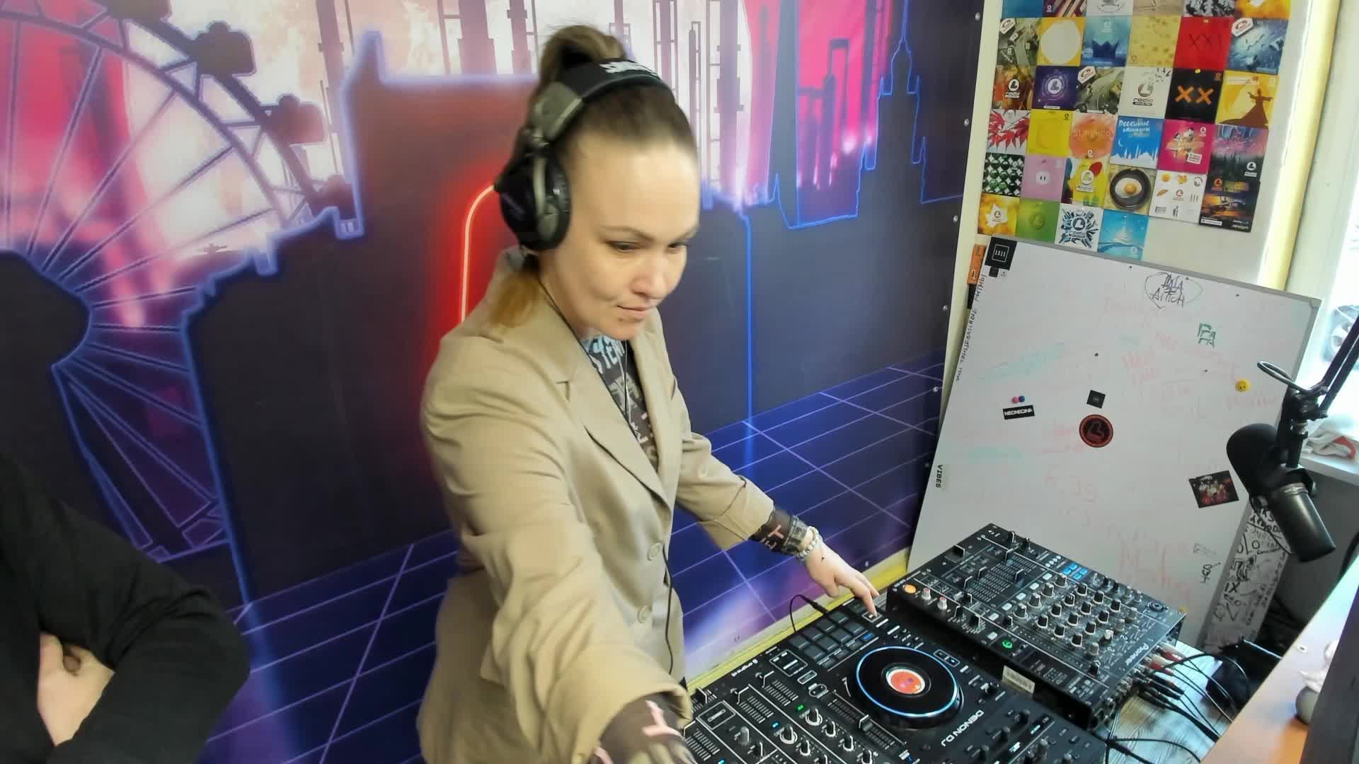 Живые игры 17.02.25 смотреть онлайн