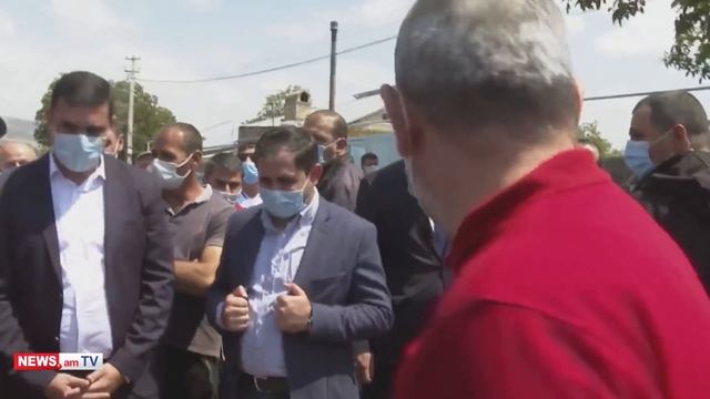 Փաշինյանն իր «Դուխով» գլխարկը նվիրեց արամուսցի աղջկան, ում ծննդյան օրն է այսօր смотреть онлайн