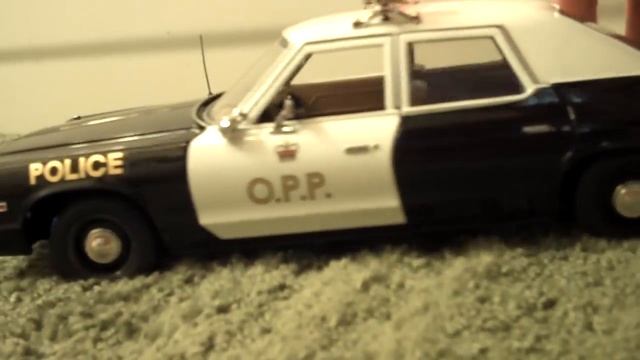 1/18 Custom OPP Dodge Monaco with Simulated Rotators смотреть онлайн