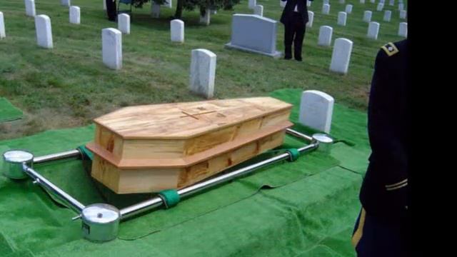 Траурна Агенция Хадес смотреть онлайн