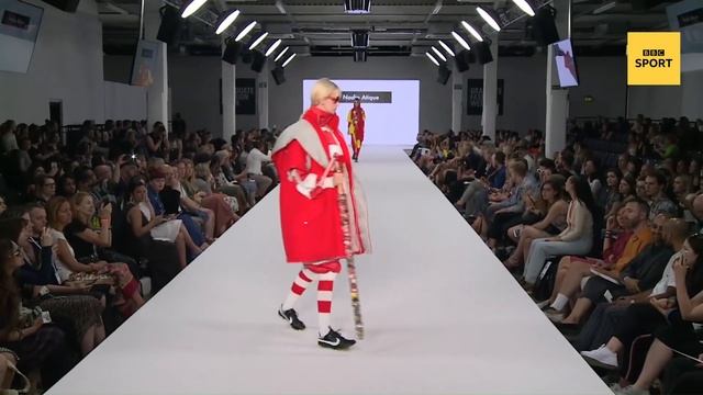 Nadia Atique: The fashion designer inspired by Liverpool FC, Mo Salah & Jurgen Klopp - BBC Sport смотреть онлайн