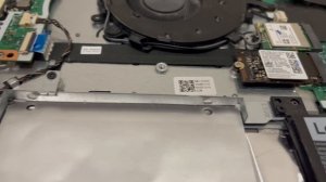 LENOVO IDEAPAD 3 13ARE05. Разбор и чистка.