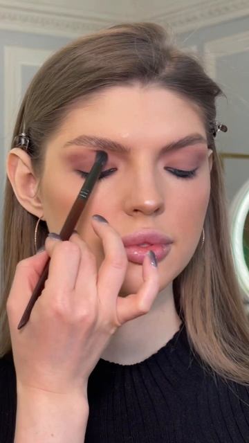 Вечерний макияж в лиловых оттенках смотреть онлайн