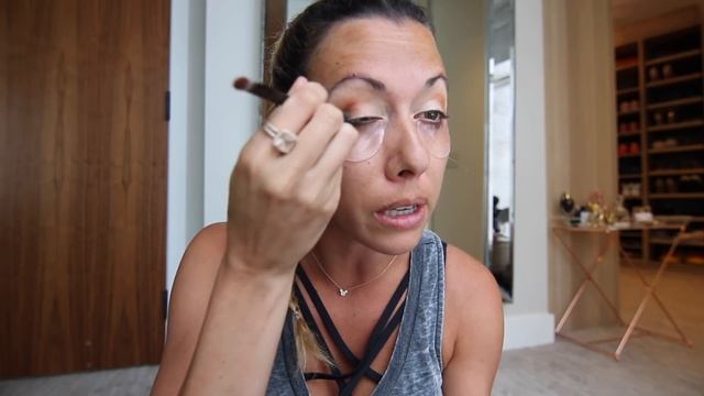 SOFT GLAM PALETTE Anastasia Beverly Hills - Full Review , Tutorial смотреть онлайн